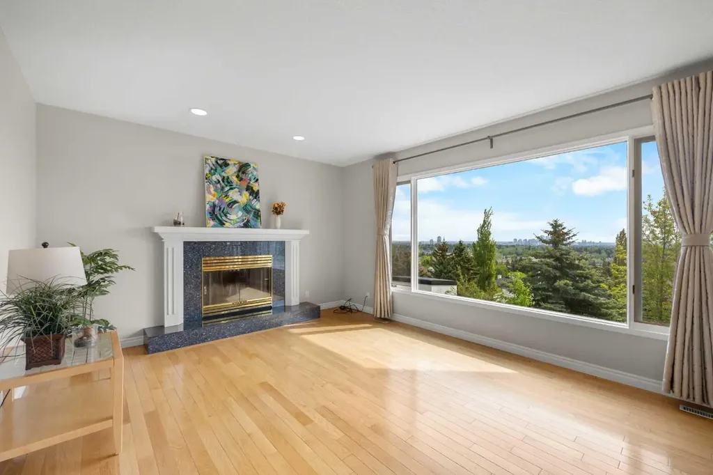 2740 Signal Ridge View SW Calgary AB T3H 2J5