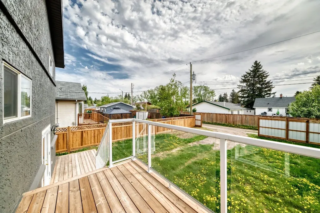 1629 Athabasca Street Crossfield AB T0m0s0