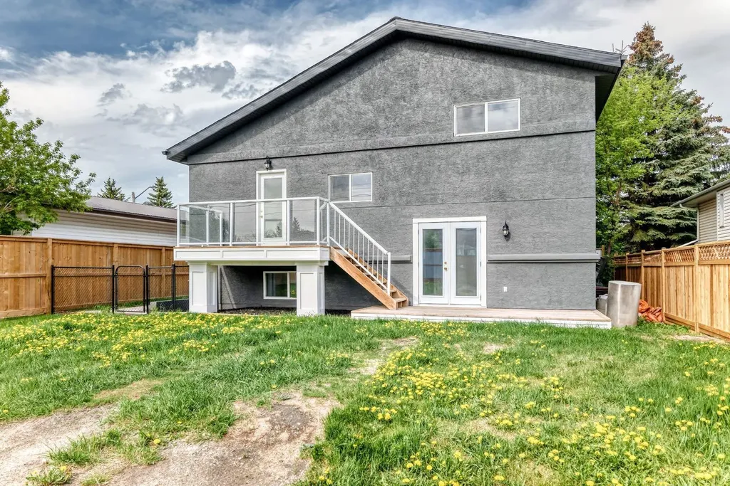 1629 Athabasca Street Crossfield AB T0m0s0