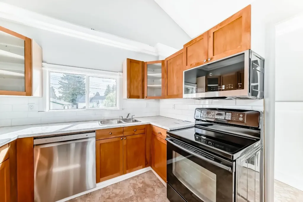 1629 Athabasca Street Crossfield AB T0m0s0