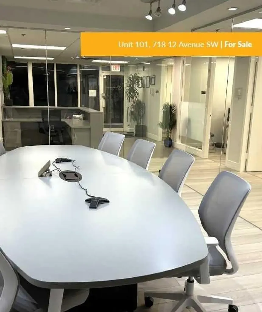 718 12 Avenue SW Calgary AB T2R0H7