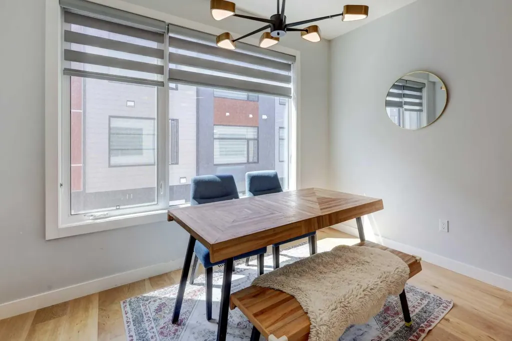 408 27 Avenue NE Calgary AB T2E 2A4