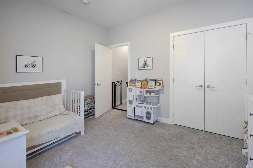 408 27 Avenue NE Calgary AB T2E 2A4