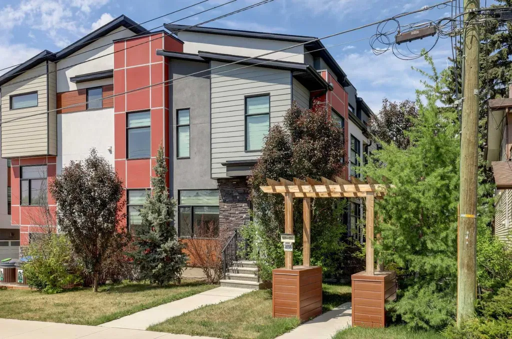 408 27 Avenue NE Calgary AB T2E 2A4