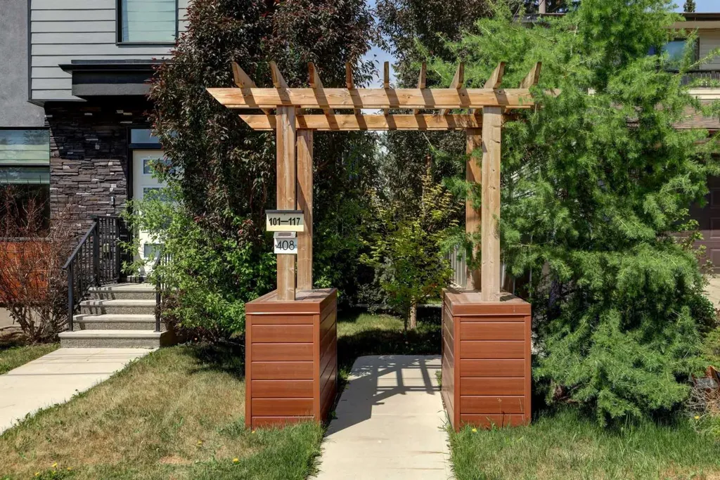 408 27 Avenue NE Calgary AB T2E 2A4