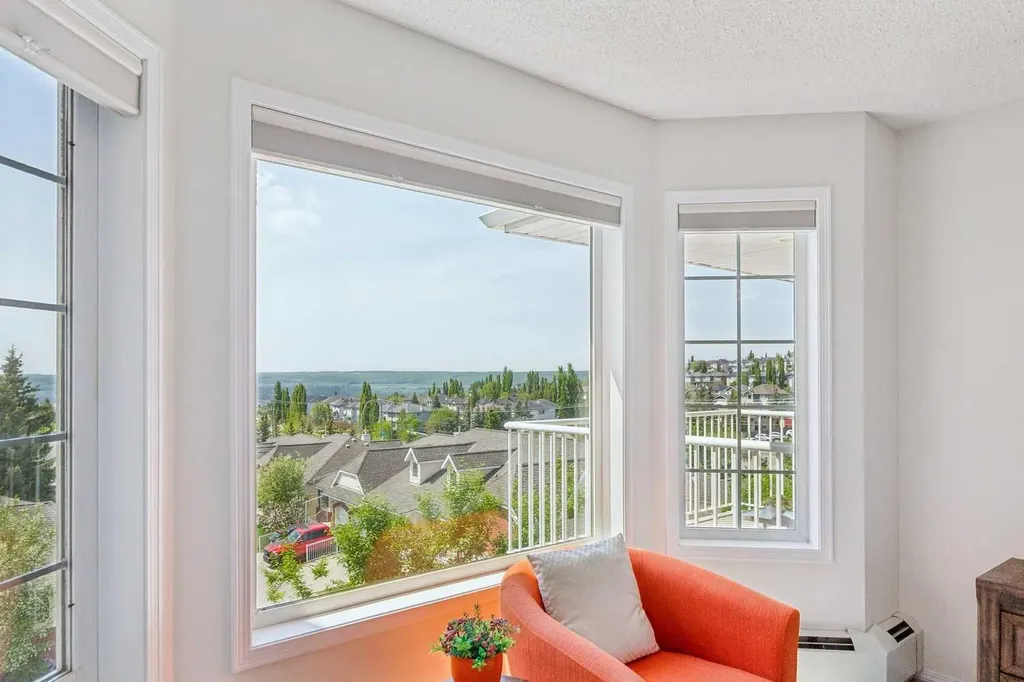 2301 Sienna Park Green SW Calgary AB T3H 3N7