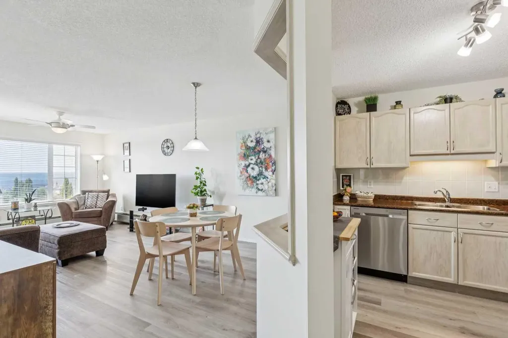 2301 Sienna Park Green SW Calgary AB T3H 3N7