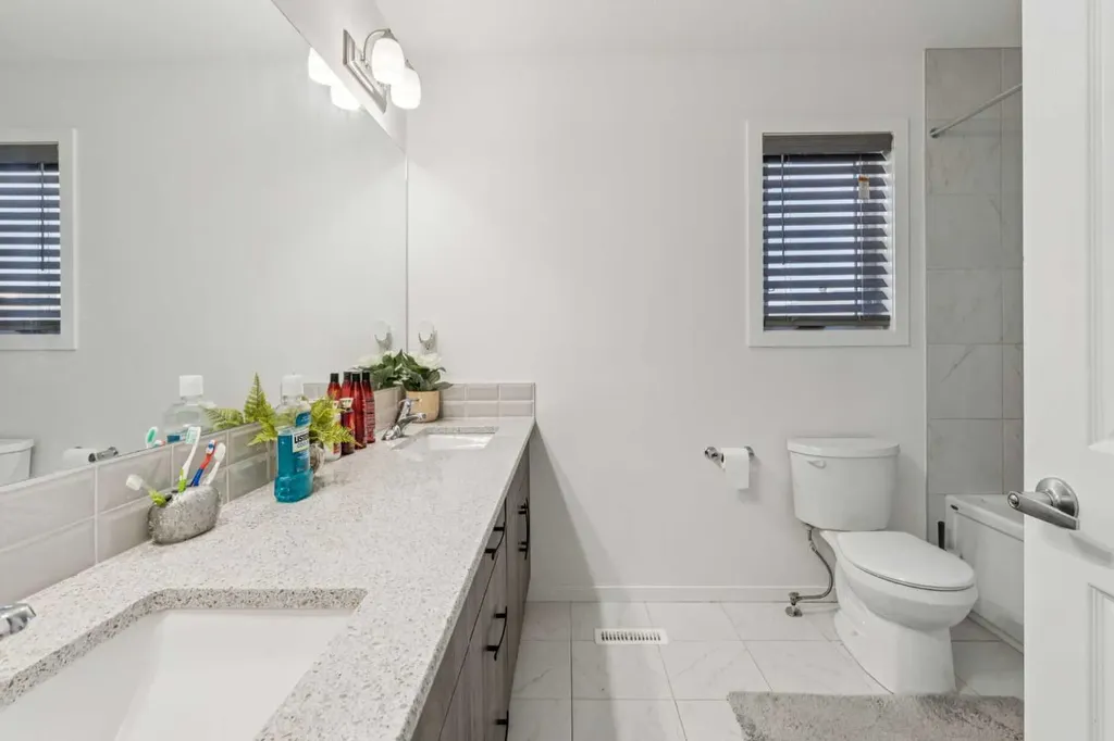 223 Carrington Circle NW Calgary AB T3P 0Y4