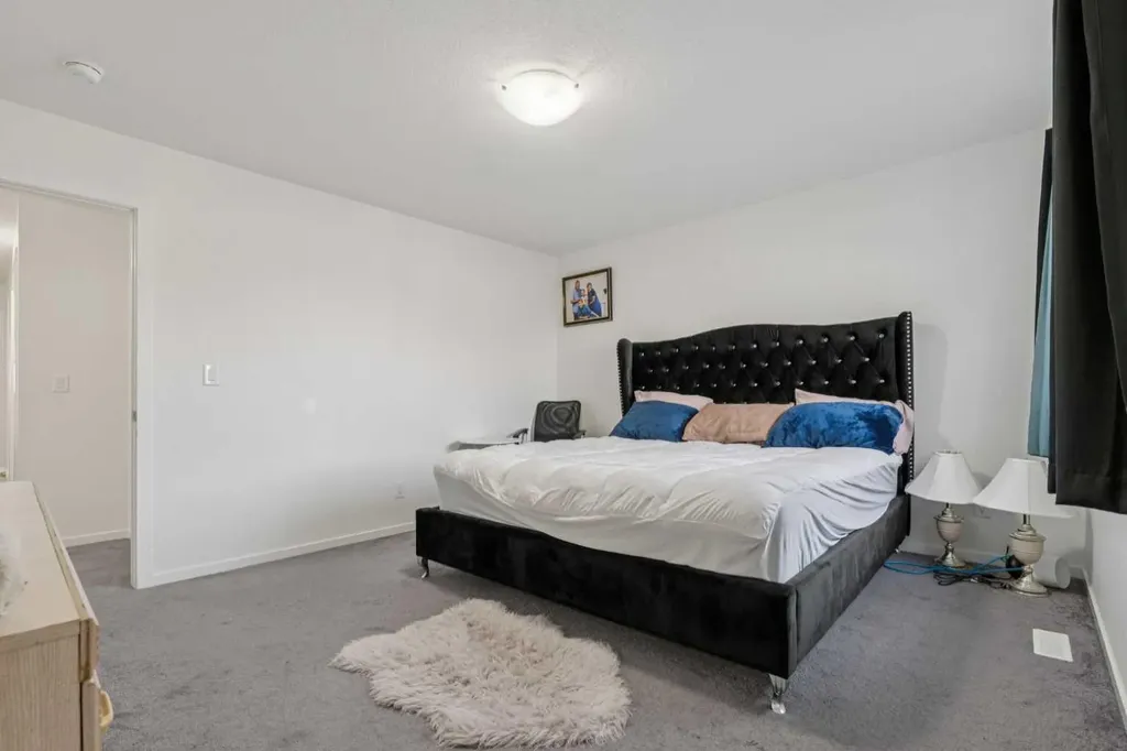 223 Carrington Circle NW Calgary AB T3P 0Y4