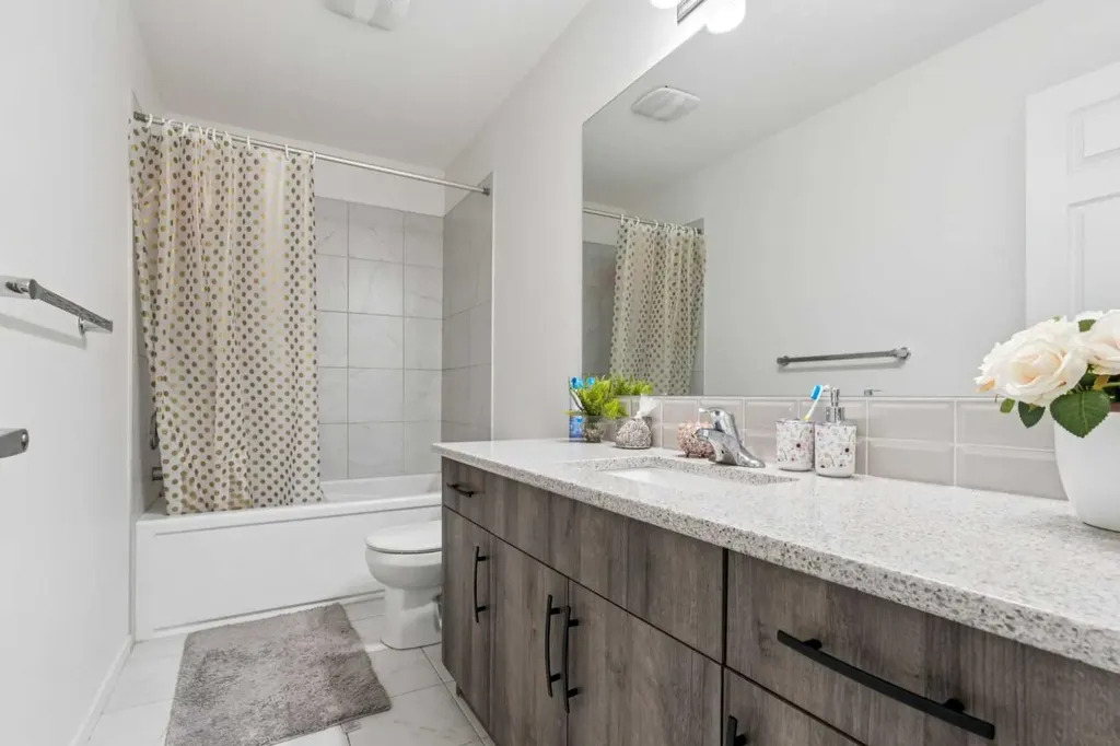 223 Carrington Circle NW Calgary AB T3P 0Y4