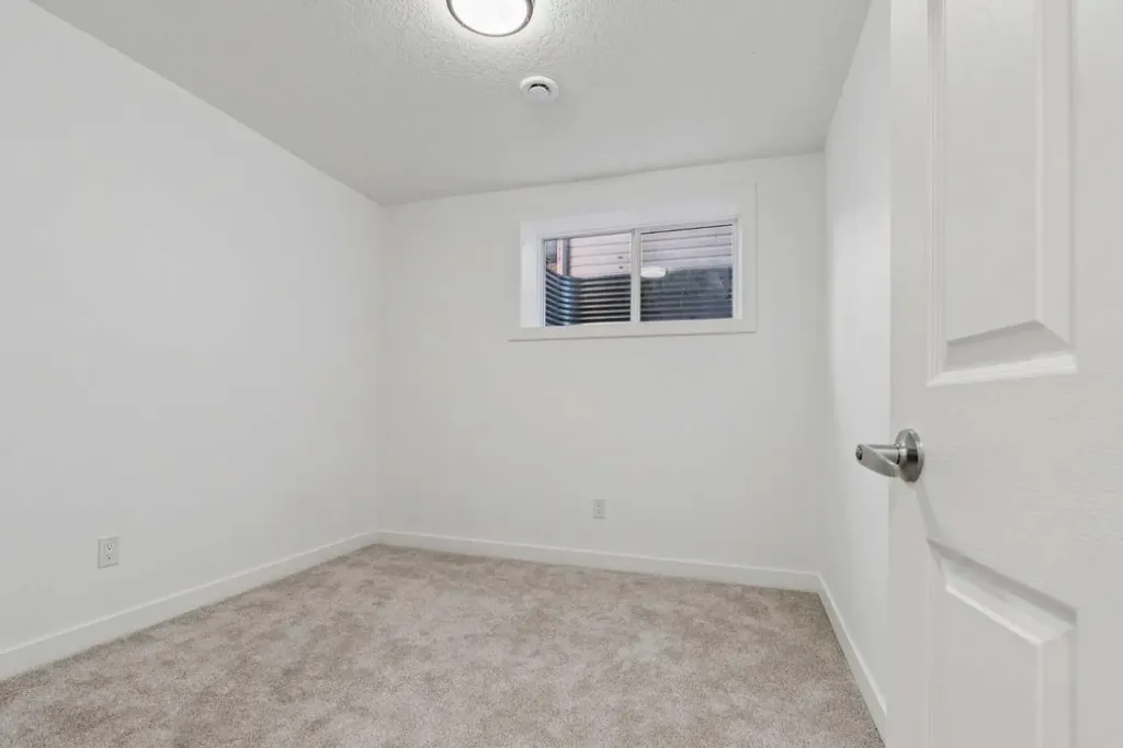 223 Carrington Circle NW Calgary AB T3P 0Y4