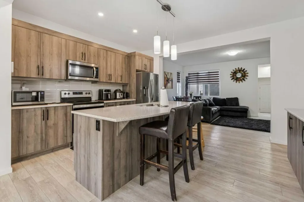 223 Carrington Circle NW Calgary AB T3P 0Y4