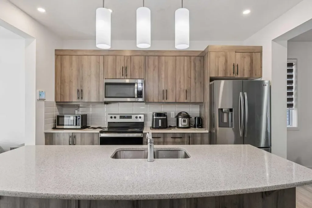 223 Carrington Circle NW Calgary AB T3P 0Y4
