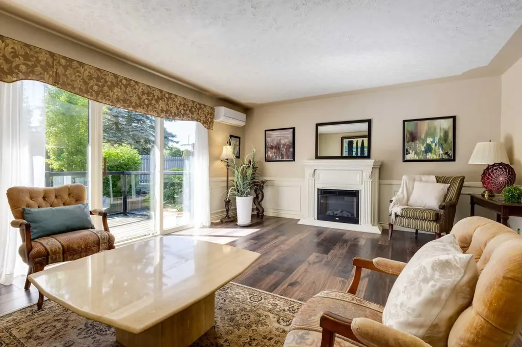7203 5 Street SW Calgary AB T2V1B3