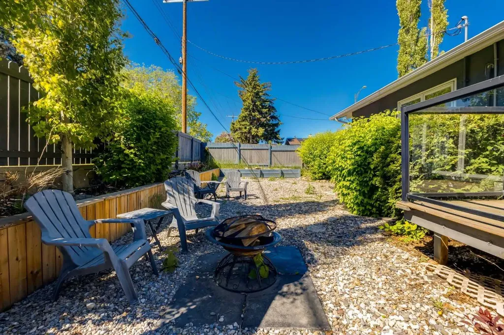 7203 5 Street SW Calgary AB T2V1B3