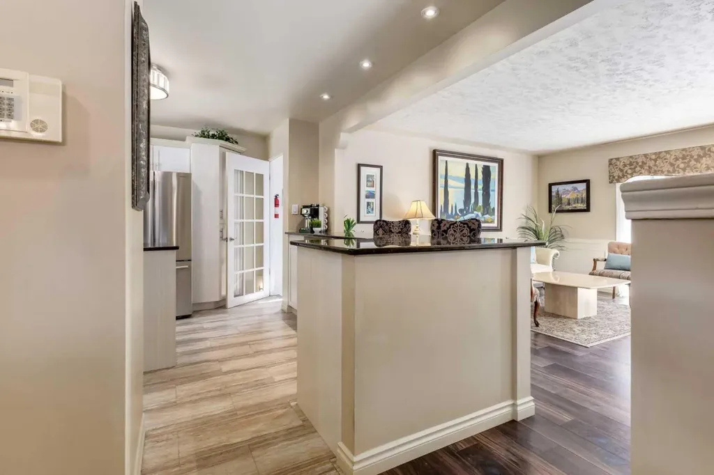 7203 5 Street SW Calgary AB T2V1B3