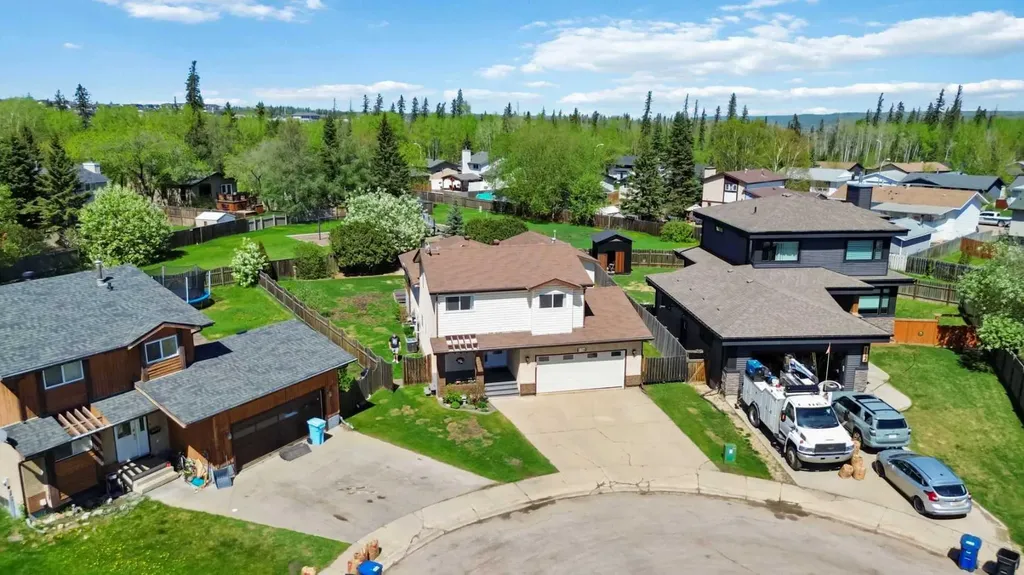 116 Royal Gardens Fort Mcmurray AB T9K 1B4