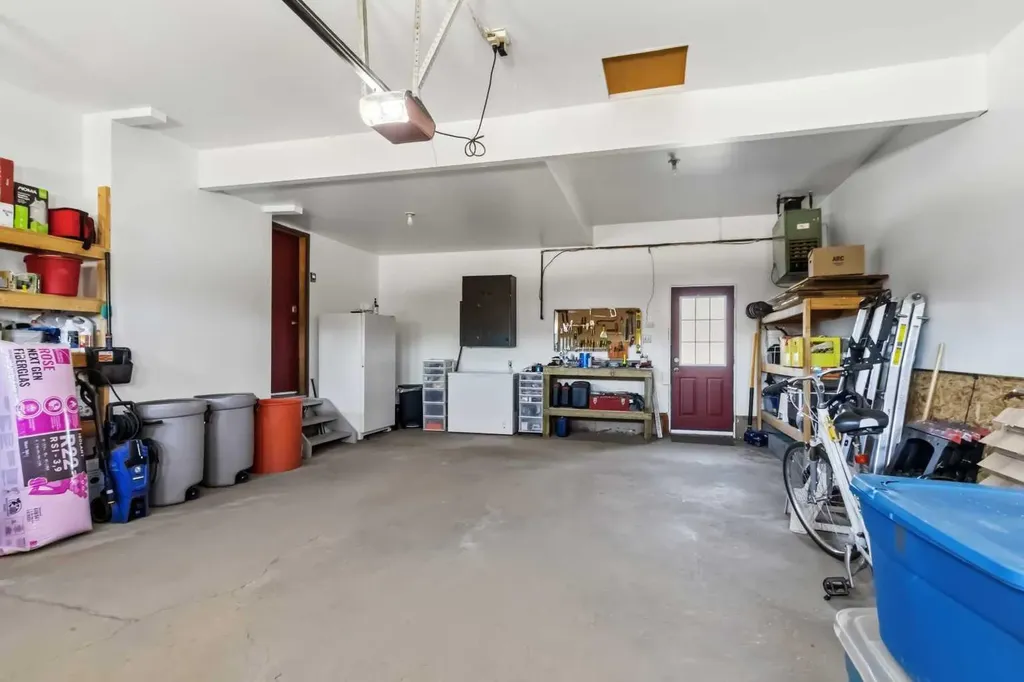 116 Royal Gardens Fort Mcmurray AB T9K 1B4