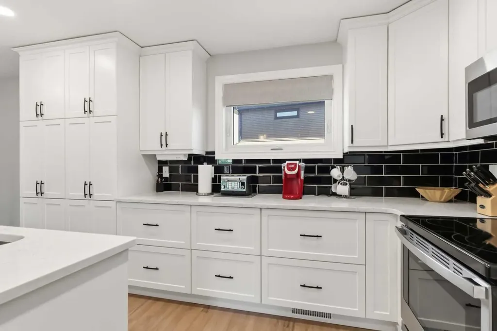 116 Royal Gardens Fort Mcmurray AB T9K 1B4