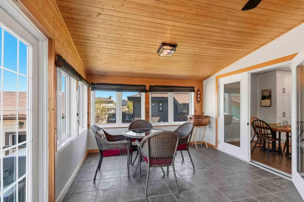 116 Royal Gardens Fort Mcmurray AB T9K 1B4