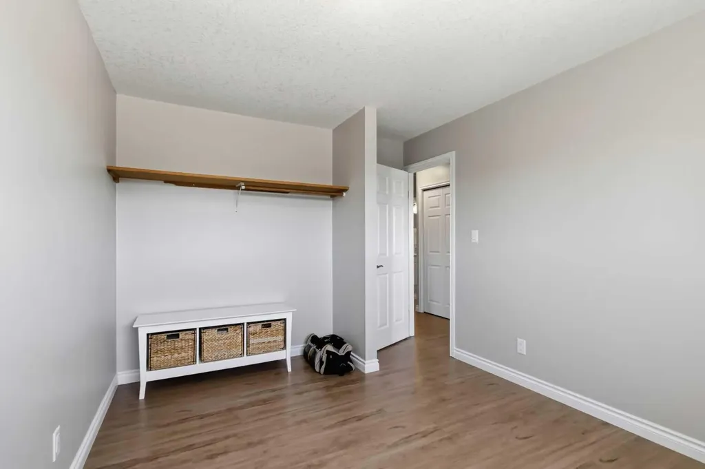 116 Royal Gardens Fort Mcmurray AB T9K 1B4