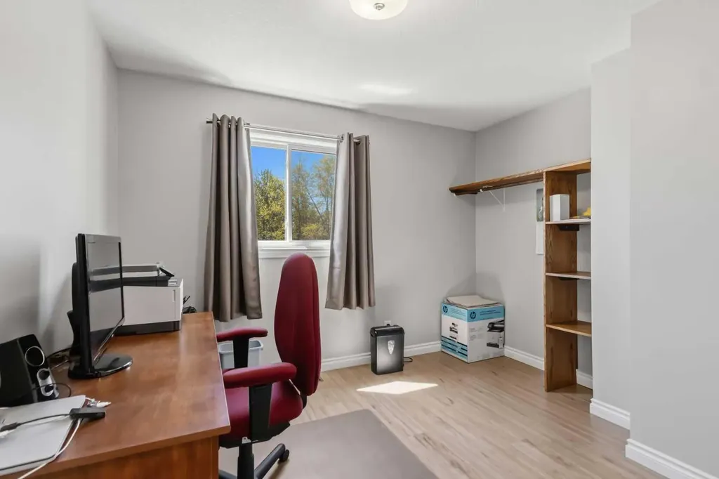 116 Royal Gardens Fort Mcmurray AB T9K 1B4