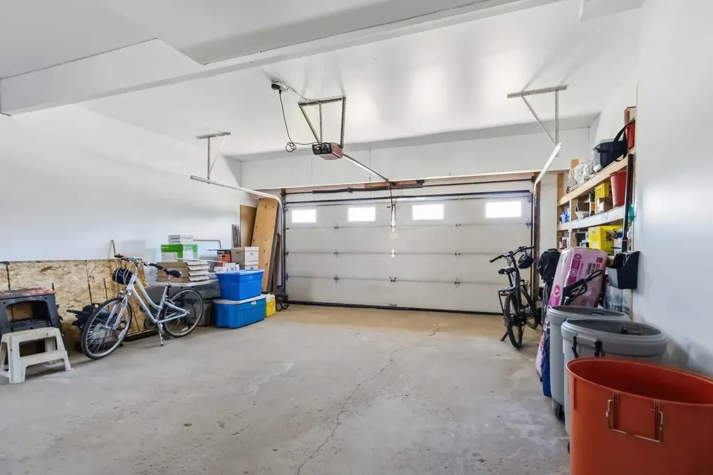 116 Royal Gardens Fort Mcmurray AB T9K 1B4