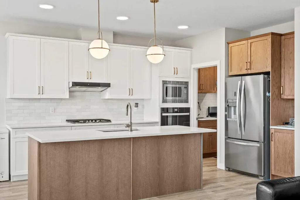 283 Belvedere Drive SE Calgary AB T2A7M5