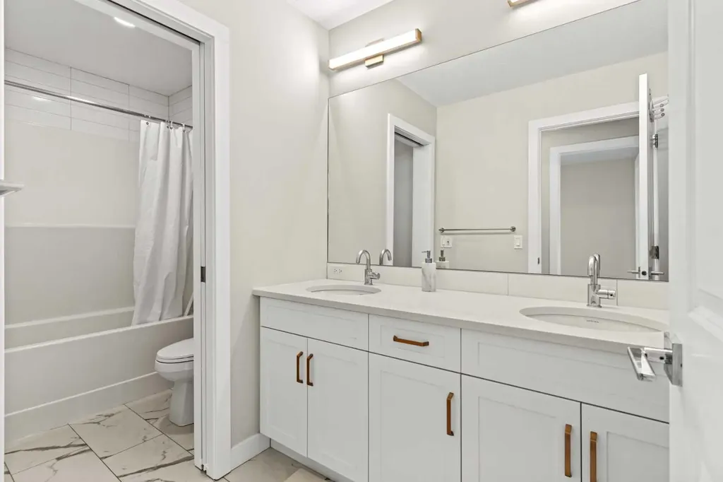 283 Belvedere Drive SE Calgary AB T2A7M5
