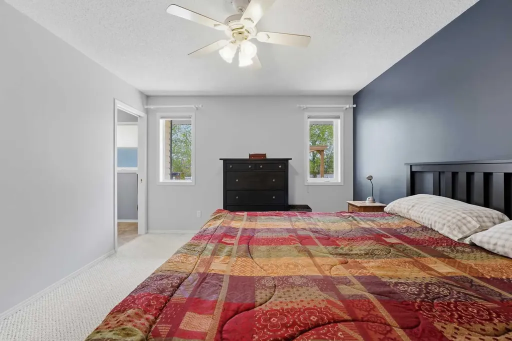 18 Osmond Close Red Deer AB T4N 6Y1