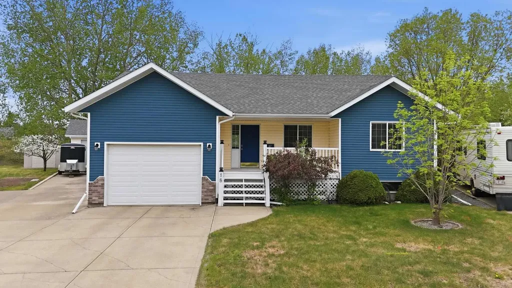 18 Osmond Close Red Deer AB T4N 6Y1