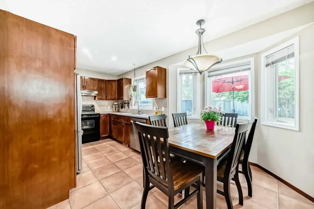 232 Macewan Ridge Close NW Calgary AB T3K 3A7