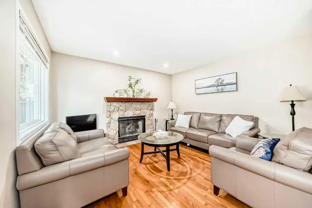 232 Macewan Ridge Close NW Calgary AB T3K 3A7