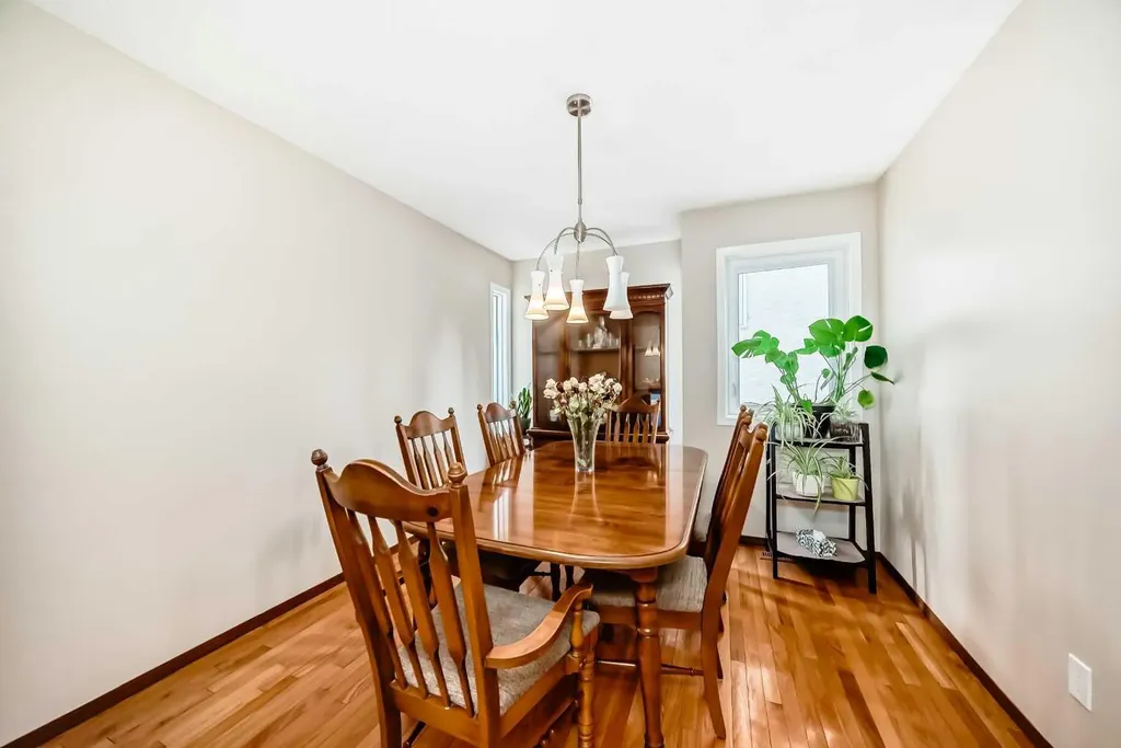 232 Macewan Ridge Close NW Calgary AB T3K 3A7