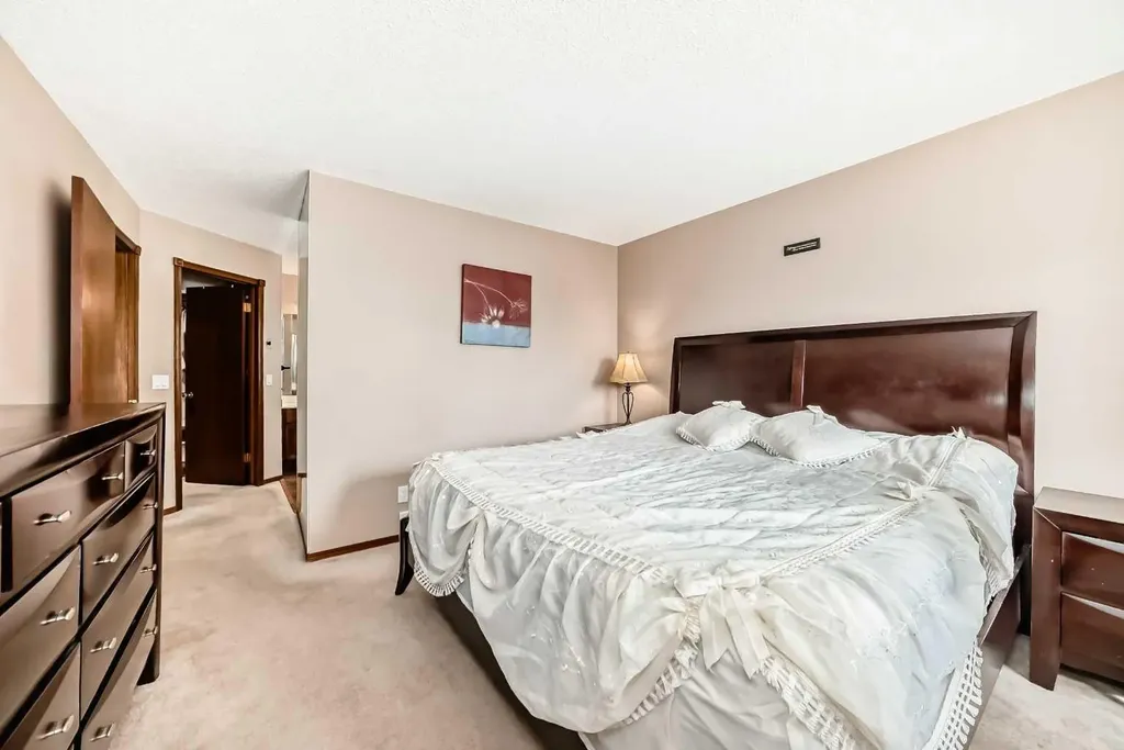 232 Macewan Ridge Close NW Calgary AB T3K 3A7