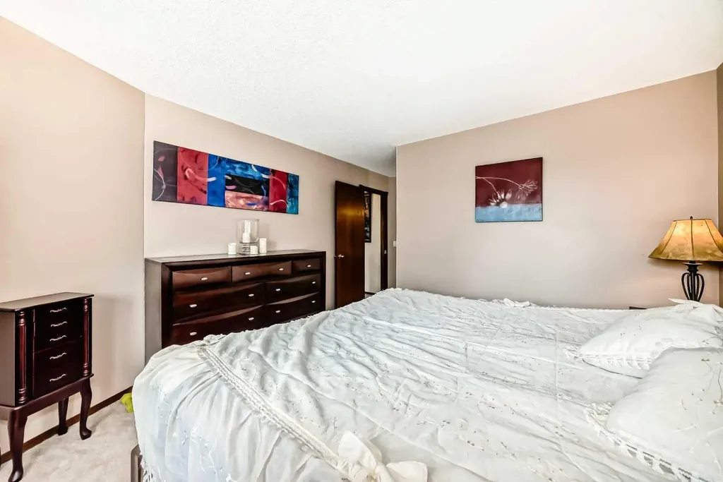 232 Macewan Ridge Close NW Calgary AB T3K 3A7