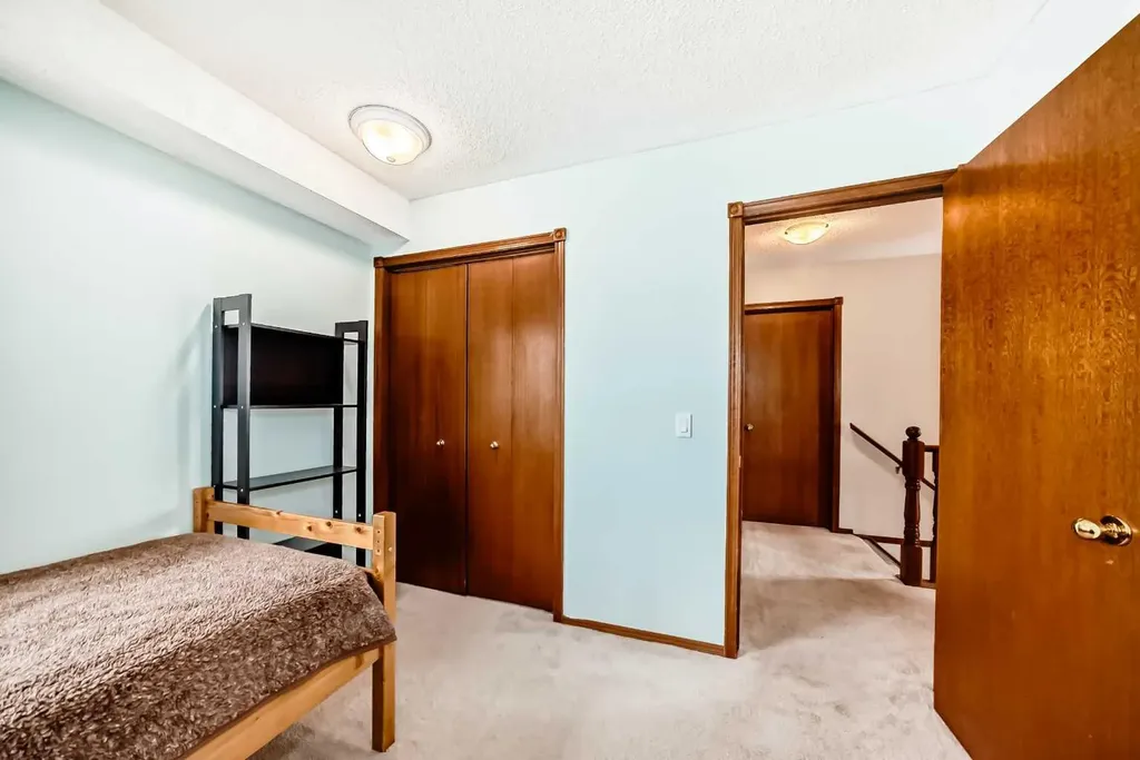 232 Macewan Ridge Close NW Calgary AB T3K 3A7