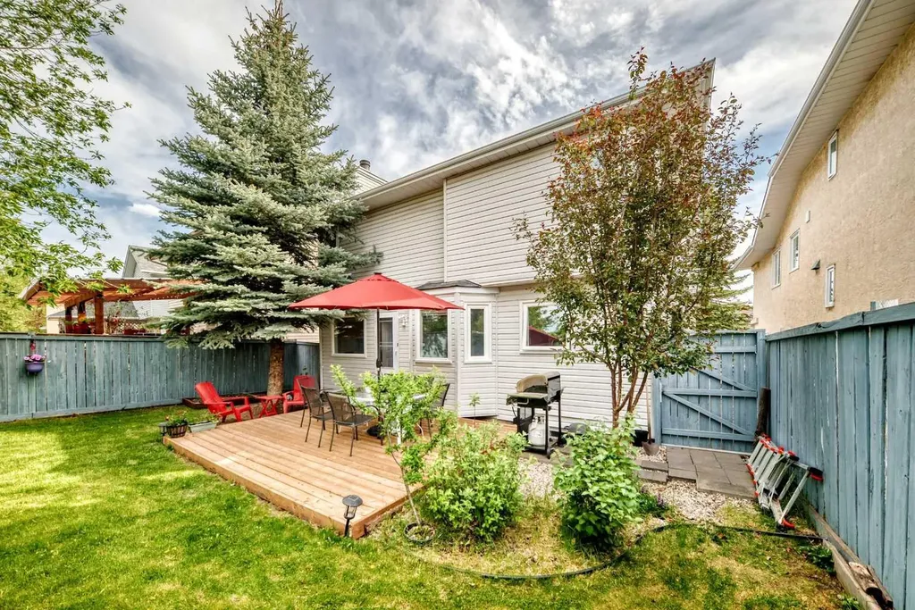 232 Macewan Ridge Close NW Calgary AB T3K 3A7