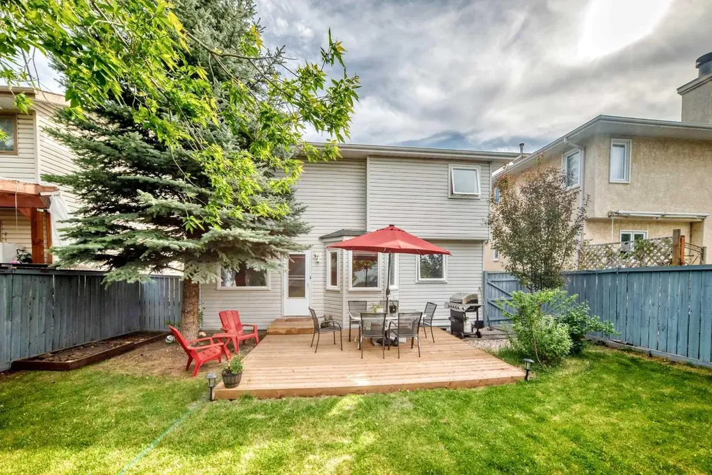 232 Macewan Ridge Close NW Calgary AB T3K 3A7