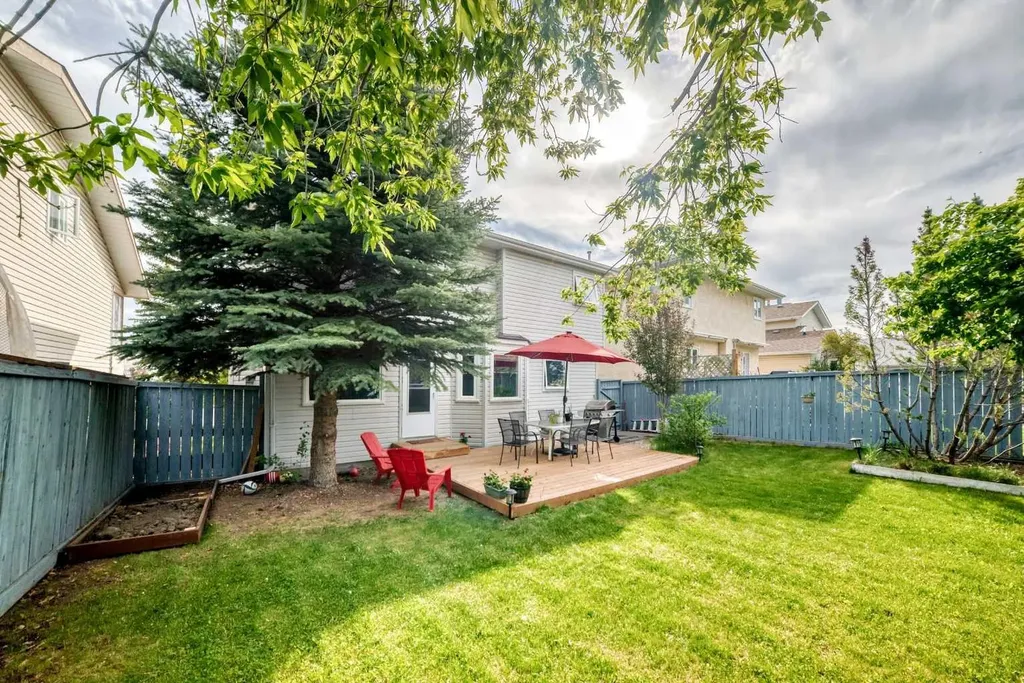 232 Macewan Ridge Close NW Calgary AB T3K 3A7