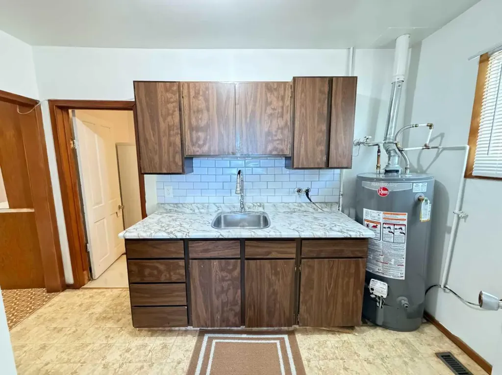 5027 46 Avenue Spirit River AB T0H 3G0