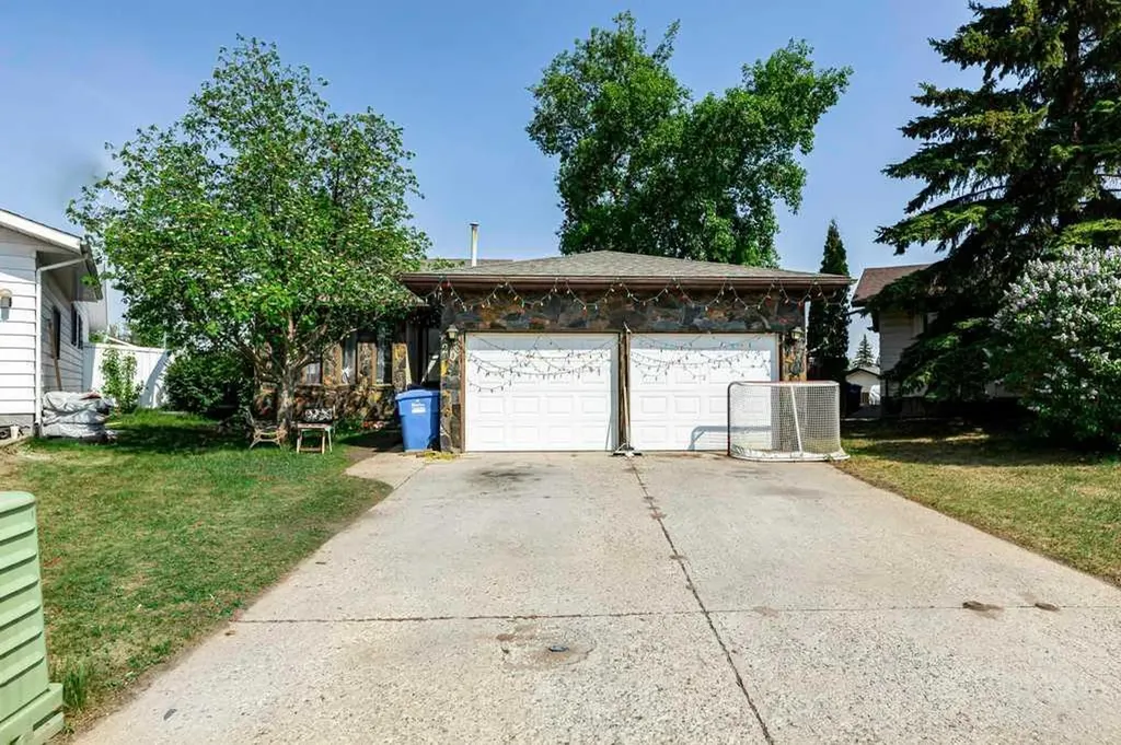 20 Goard Close Red Deer AB T4P 2M2