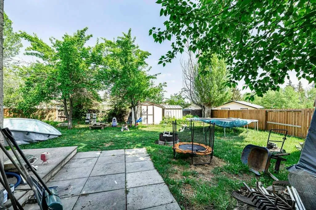 20 Goard Close Red Deer AB T4P 2M2