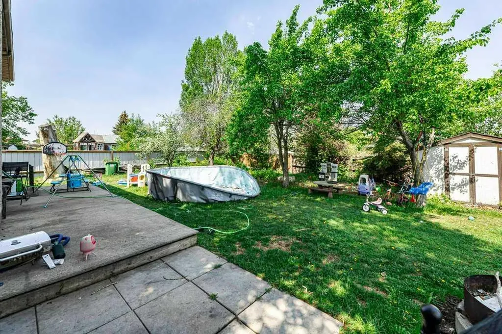 20 Goard Close Red Deer AB T4P 2M2