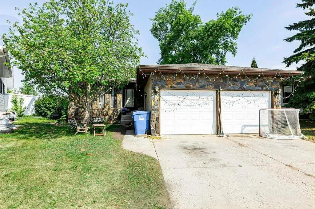 20 Goard Close Red Deer AB T4P 2M2