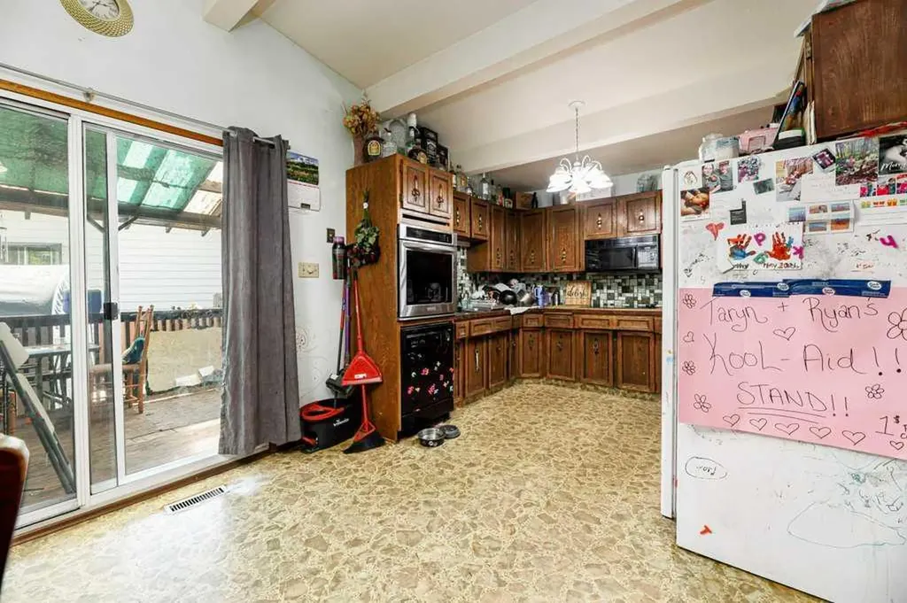 20 Goard Close Red Deer AB T4P 2M2