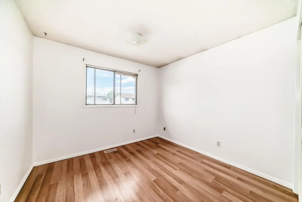 411 Abadan Place NE Calgary AB T2A 6W3