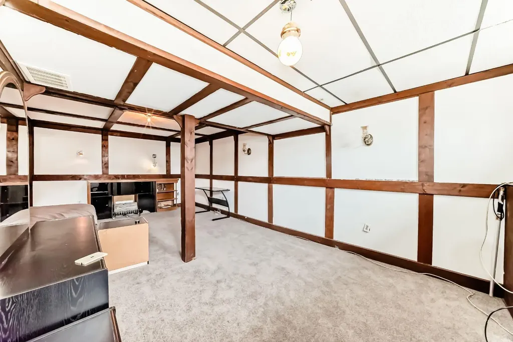 411 Abadan Place NE Calgary AB T2A 6W3