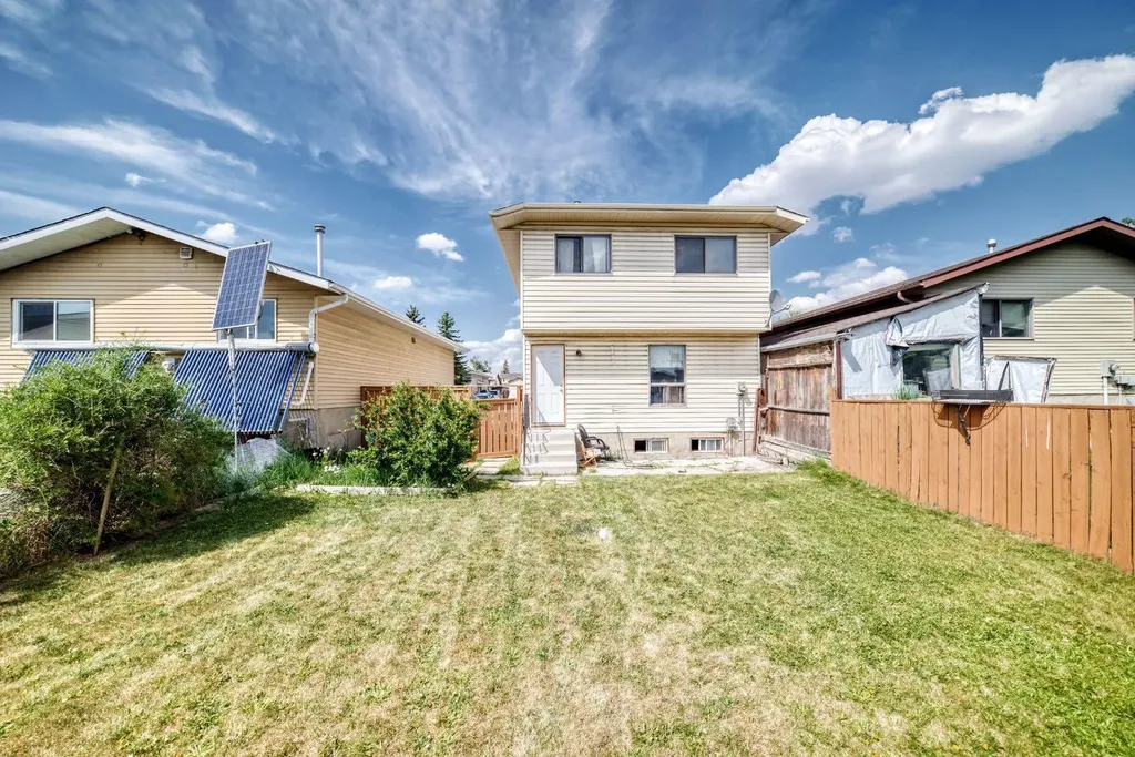 411 Abadan Place NE Calgary AB T2A 6W3