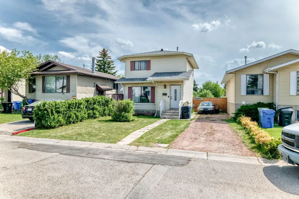 411 Abadan Place NE Calgary AB T2A 6W3